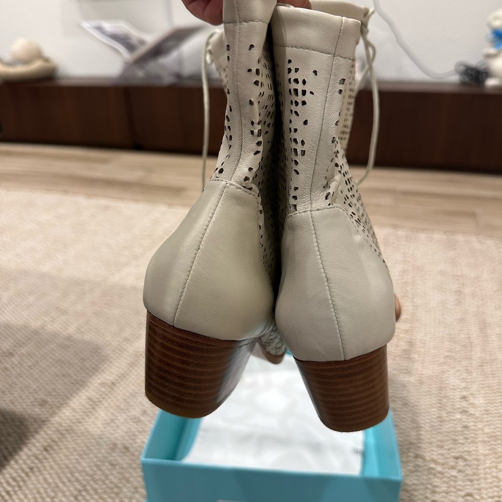 Vivienne Westwood Cream Perforated Leather Ankle Booties. NEW WITH BOX - Picture 10 of 10